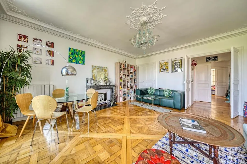 Saint Louis Luxury * París
